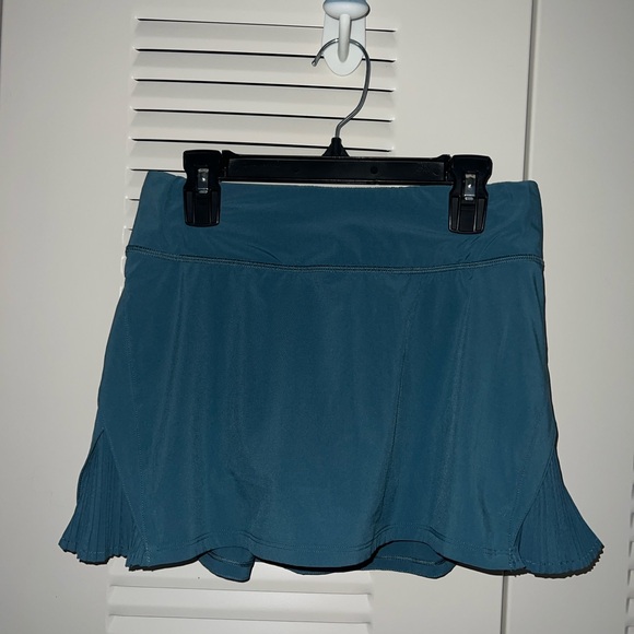 lululemon athletica Dresses & Skirts - Lululemon Play Off The Pleat Skort